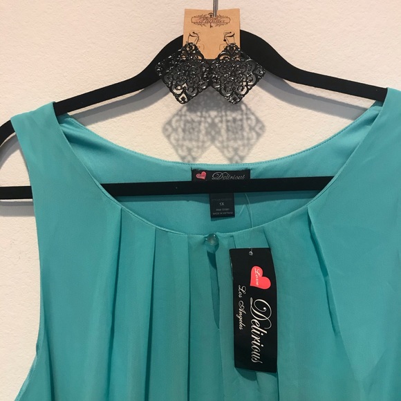 Dress with Earlings - Picture 2 of 5